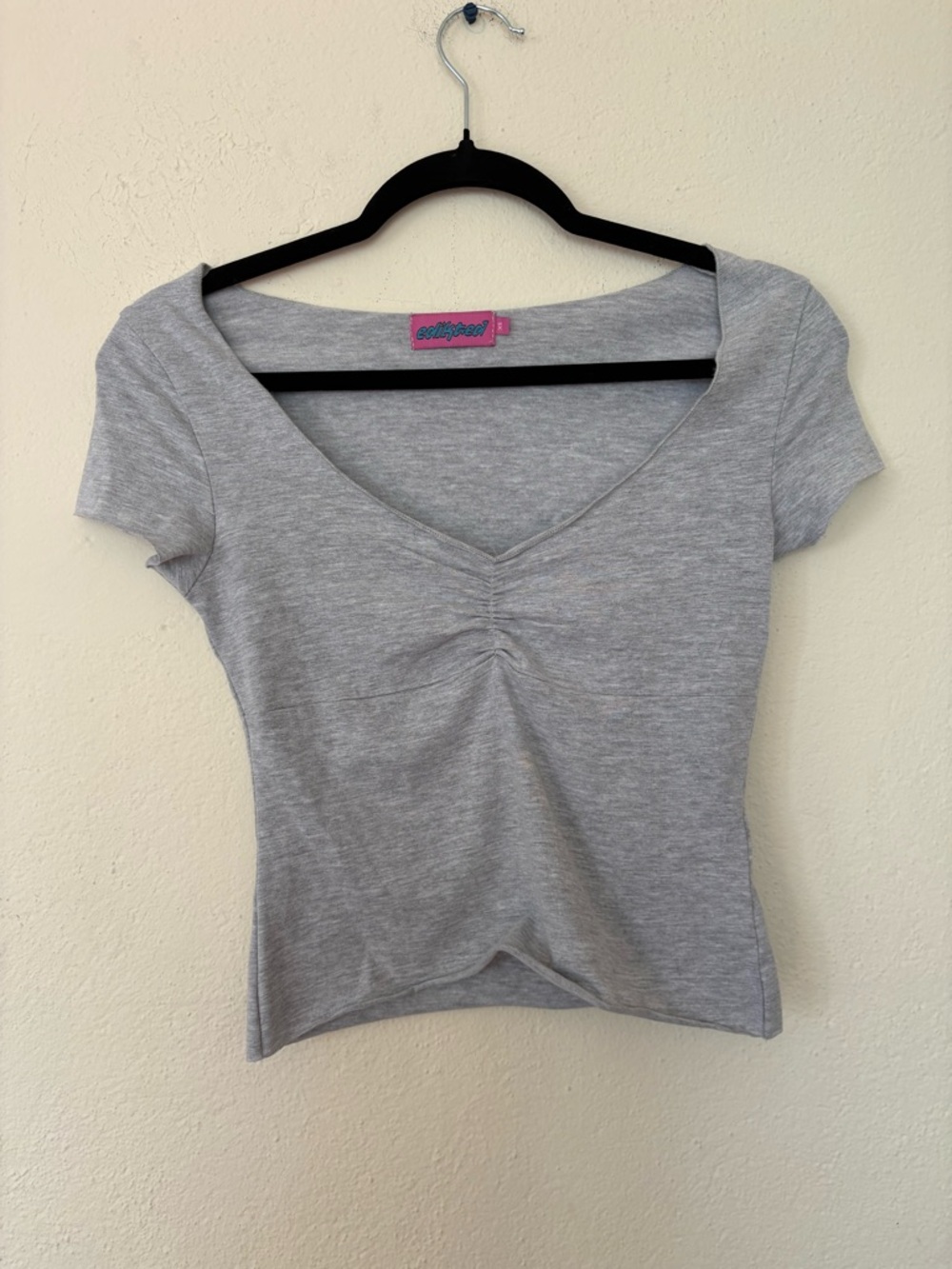 Edikted Heather Gray V-Neck Ruched Crop Top